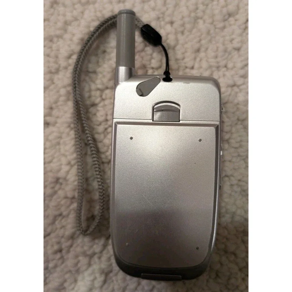 AUDIOVOX UTStarcom CDM8615pp CDM8615 CDM-815 FLIP Cell Phone Untested